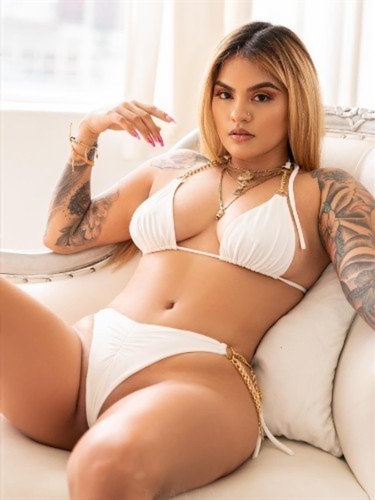 Amezi, vip donne in Perugia id60