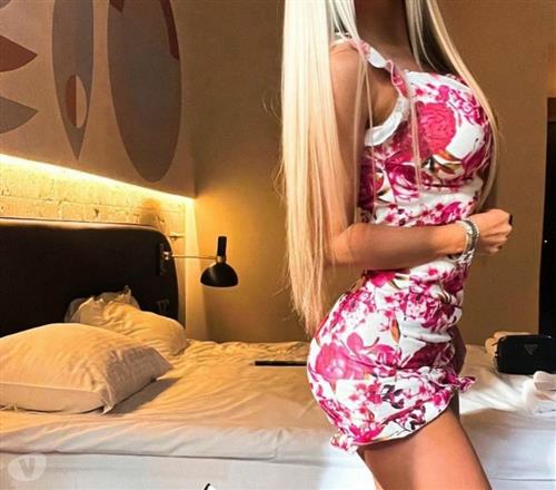 Nazie, escort in Taranto id1834